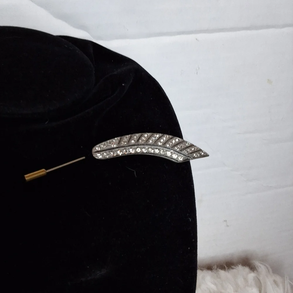 Vintage Rhinestone Feather Stick Pin Silver Tone Lapel Scarf Hat Pin